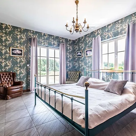 Sophie Country House